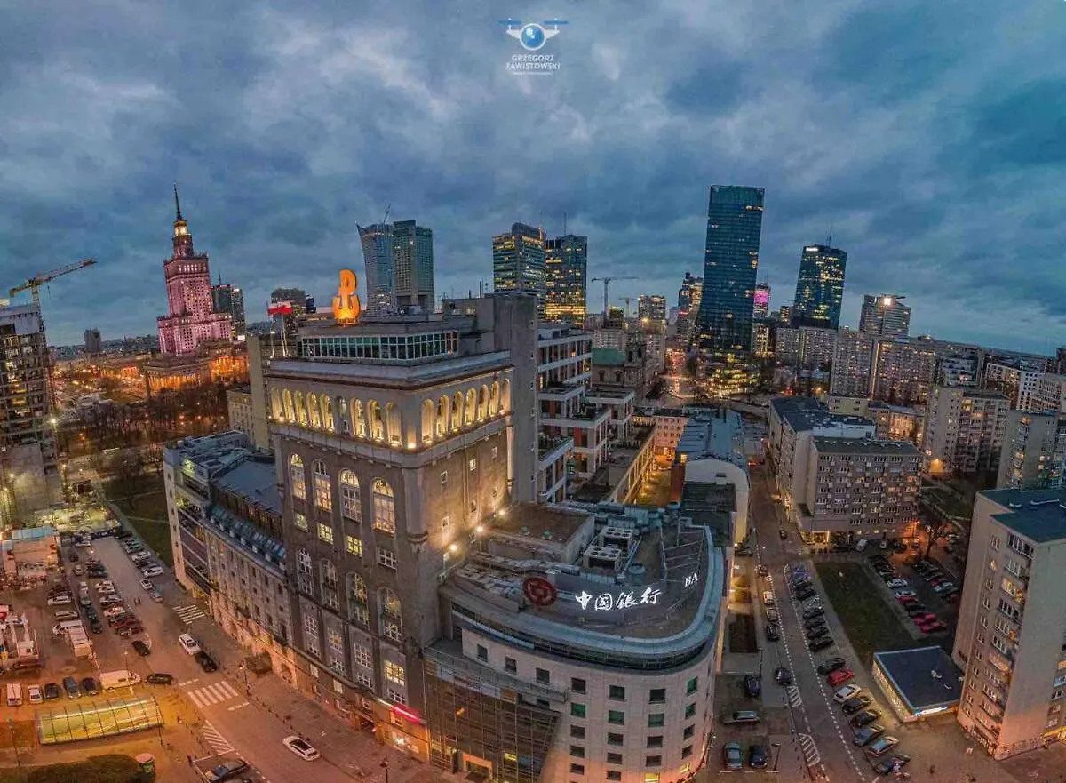 Sawa 6 Metro Fast Wifi 70'Tv Panorama Hbo, Netflix, Dsiney+ Apartment Warsaw