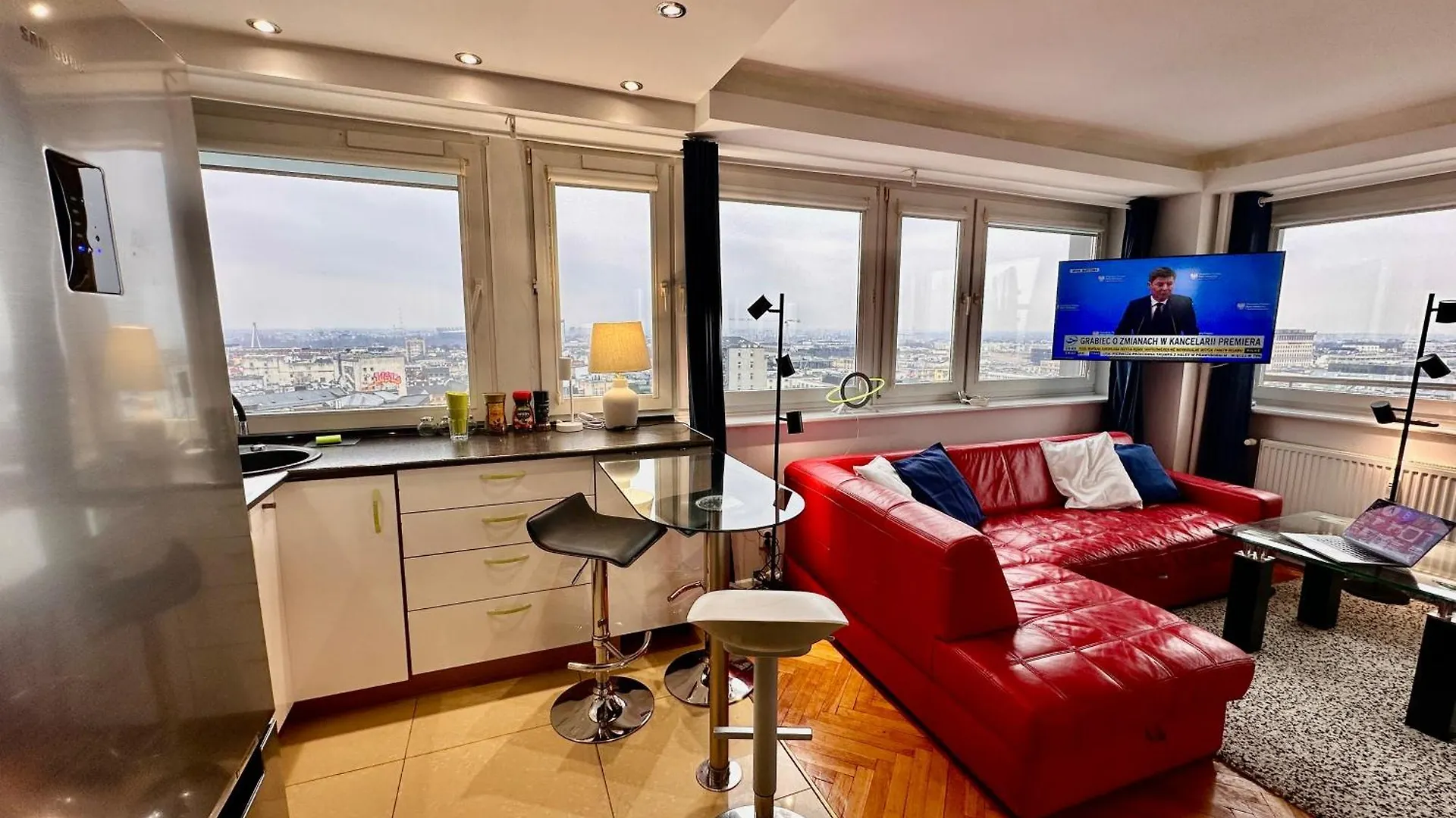 Sawa 6 Metro Fast Wifi 70'Tv Panorama Hbo, Netflix, Dsiney+ Apartment Warsaw Poland