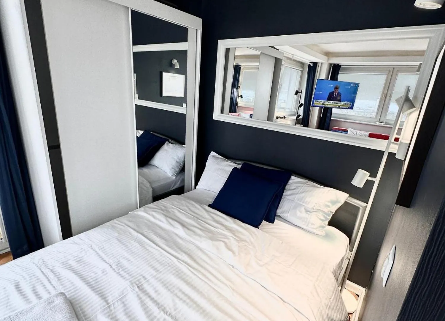 Sawa 6 Metro Fast Wifi 70'Tv Panorama Hbo, Netflix, Dsiney+ Apartment Warsaw