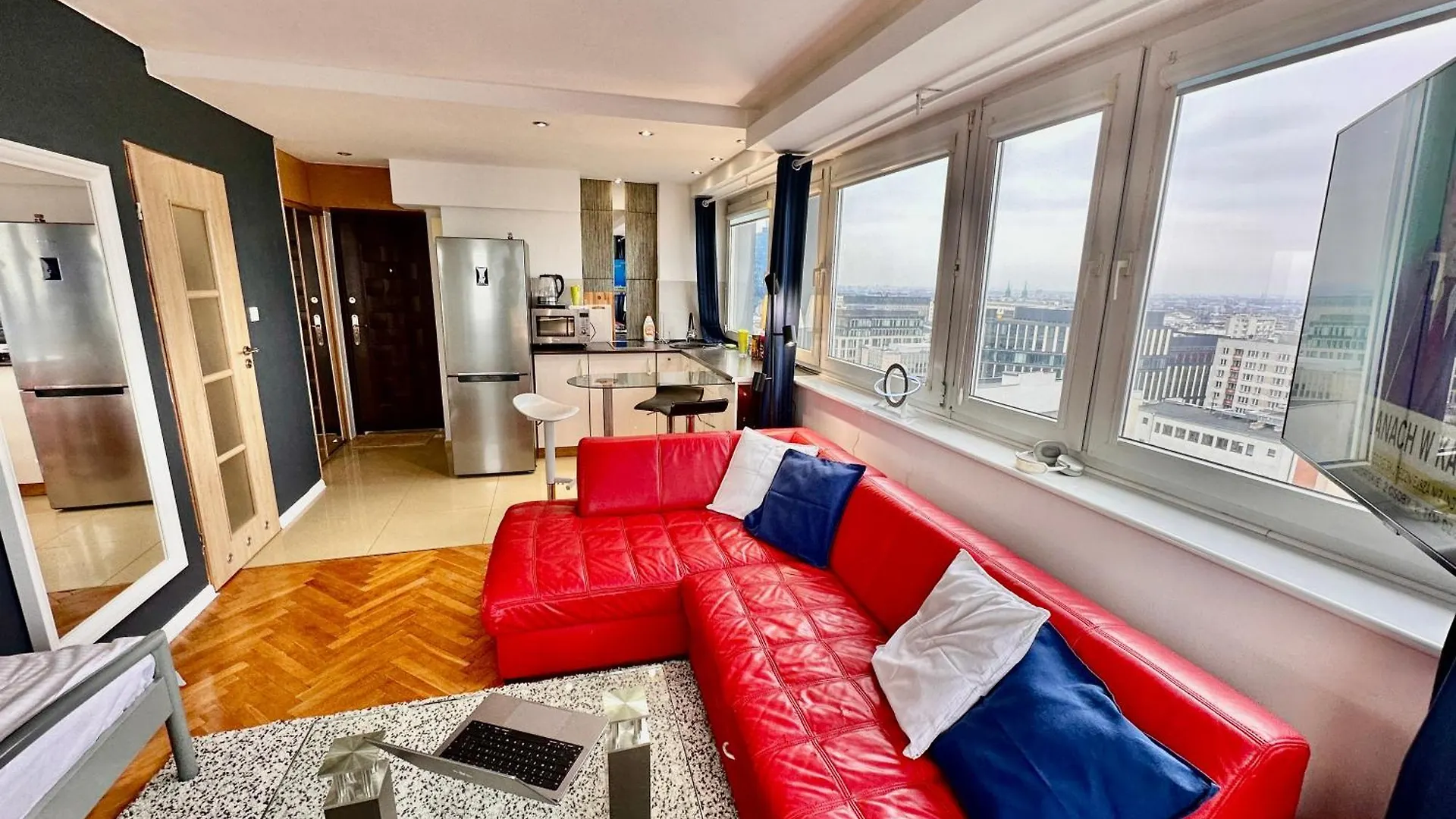 Sawa 6 Metro Fast Wifi 70'Tv Panorama Hbo, Netflix, Dsiney+ Apartment Warsaw Poland